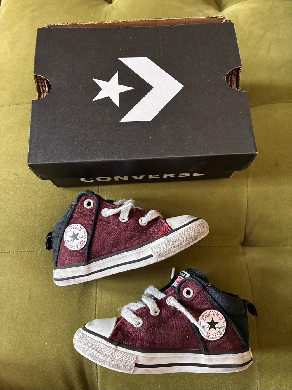 Converse toddler Burgundy High-Top Sneakers